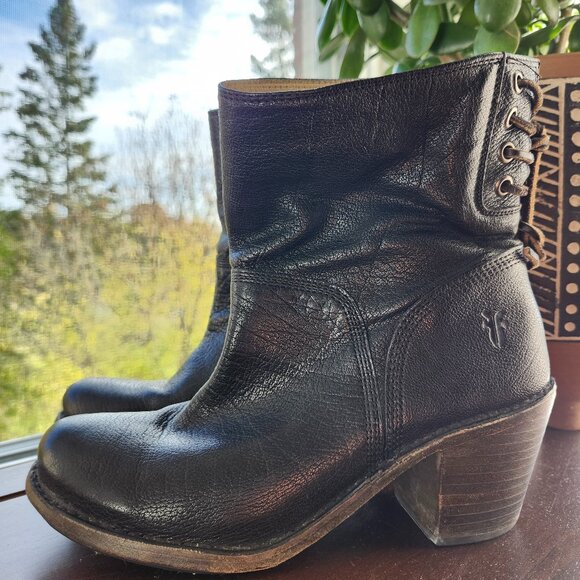 Frye Carmen Lace Up Black Leather Western Booties (Size 7) - Picture 1 of 8